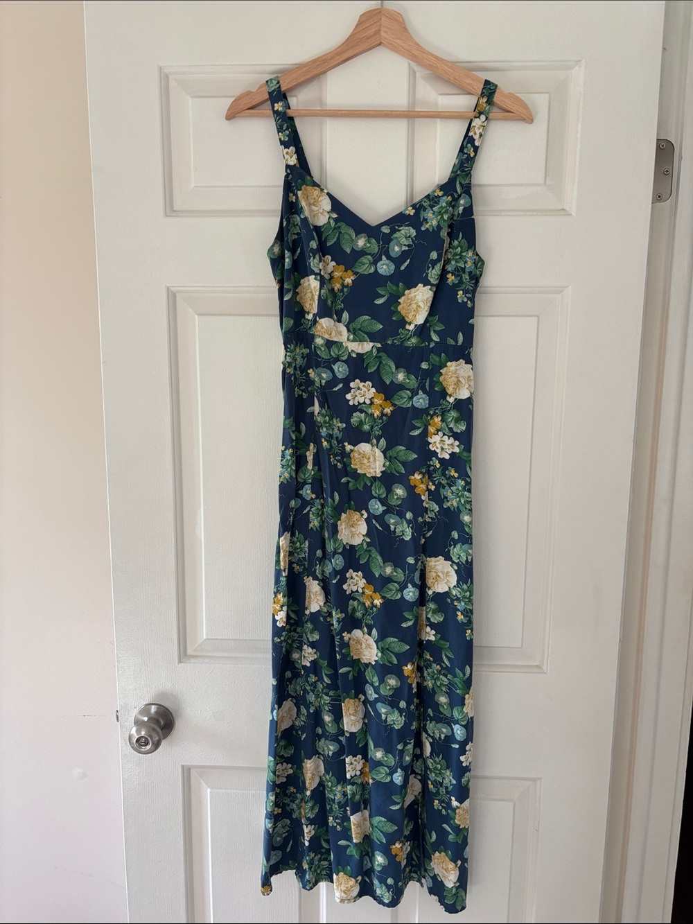 Old Navy Floral V-Neck Dress in Navy and Yellow Size Small